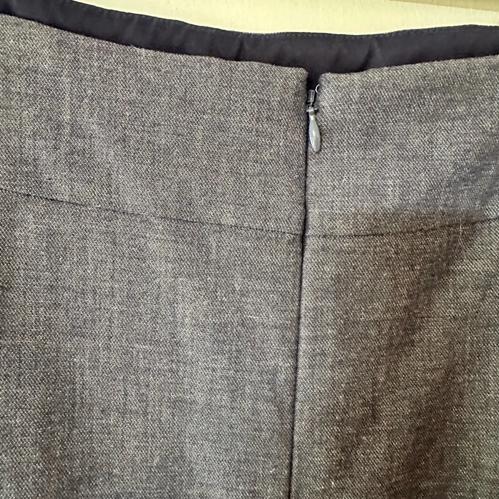 Like new Express‎ Blue Linen Pencil Skirt. Size 10.